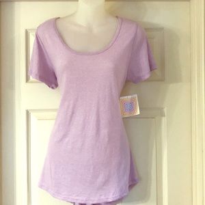 Lularoe Classic Tee NWT